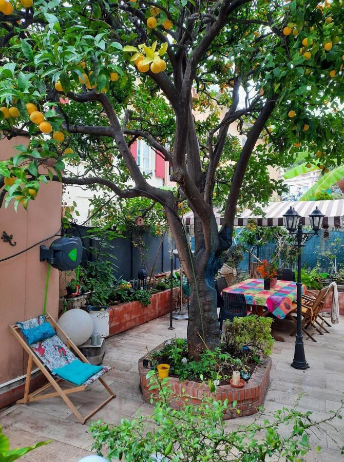 Les Violettes Lägenhet Menton Exteriör bild