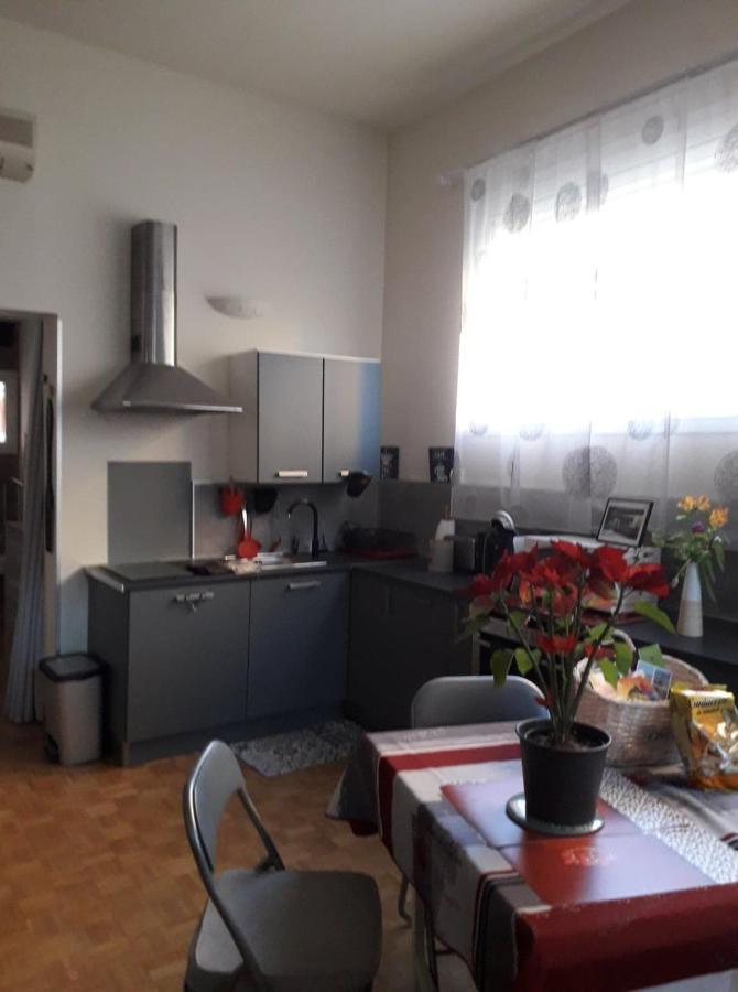 Les Violettes Lägenhet Menton Exteriör bild