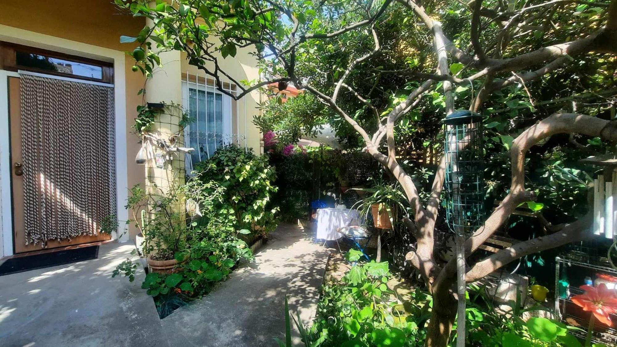Les Violettes Lägenhet Menton Exteriör bild