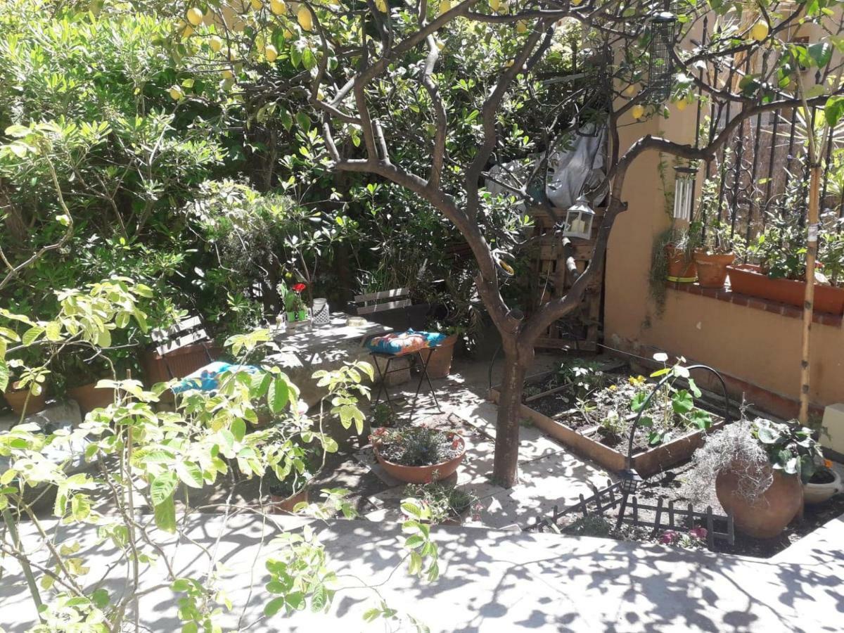 Les Violettes Lägenhet Menton Exteriör bild